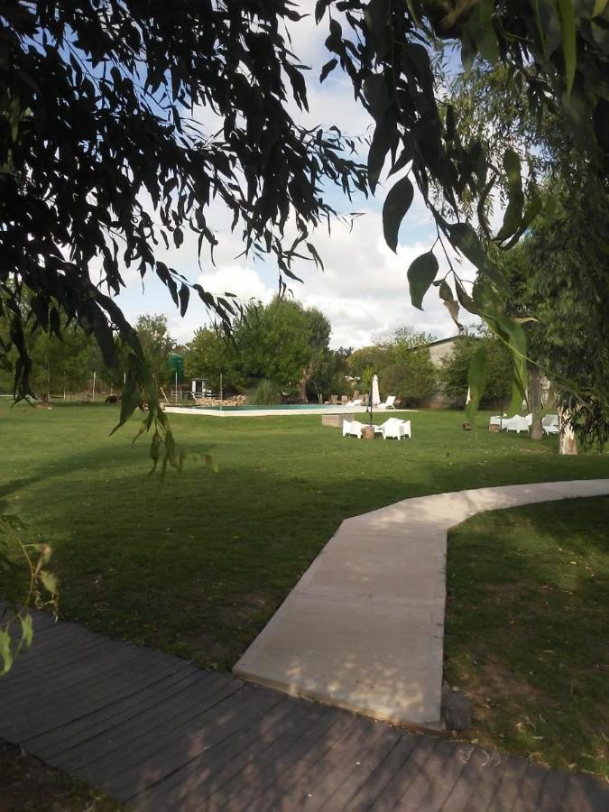 La Posada Multiespacios Dique Lujan Bagian luar foto